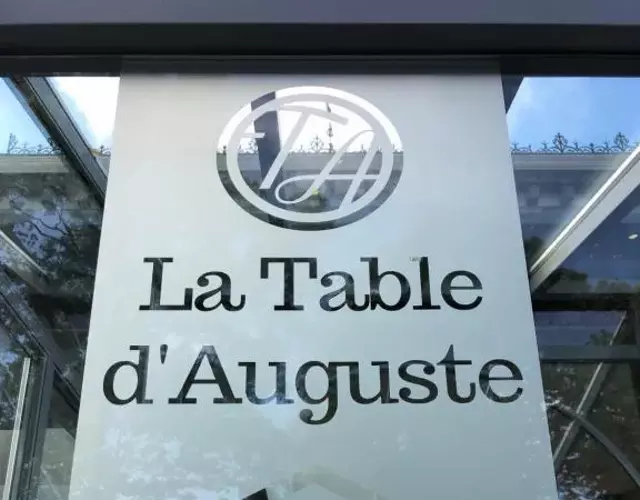 La table d’Auguste