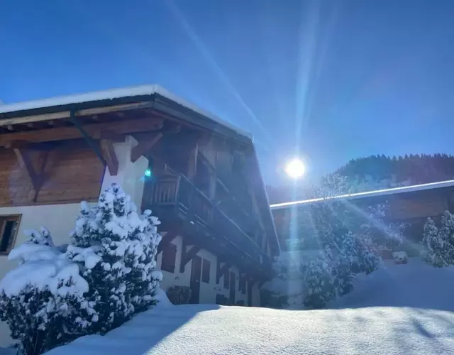 Lovely 4 bedroom apt ski-in ski-out with sauna