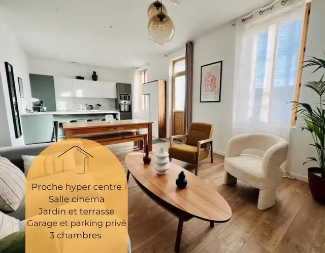 Charming townhouse Air conditioning and Parking