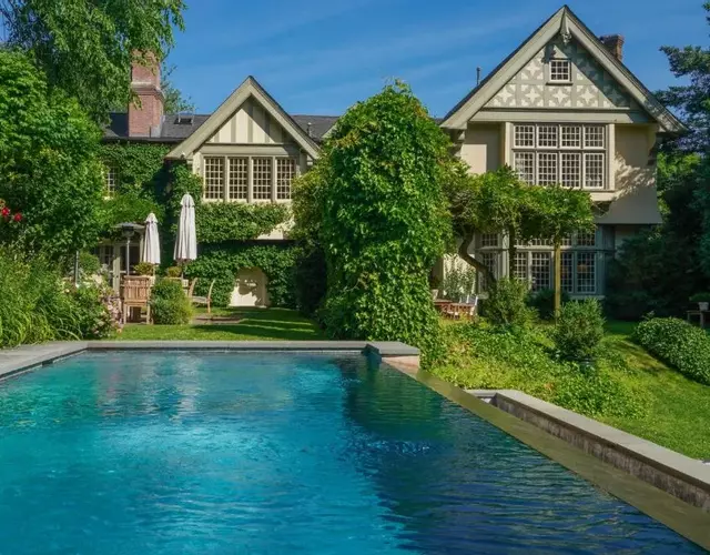 The Baker House 1650