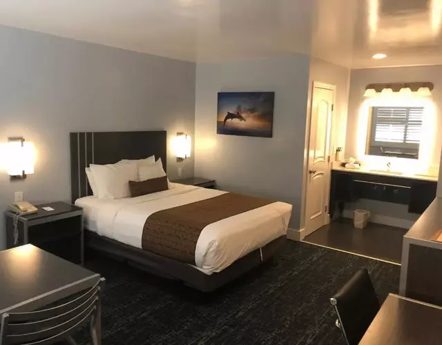 Pacific Inn Monterey