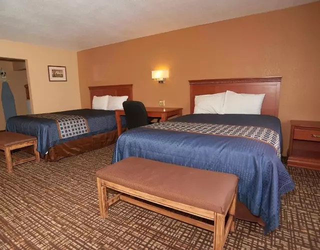 New World Inn