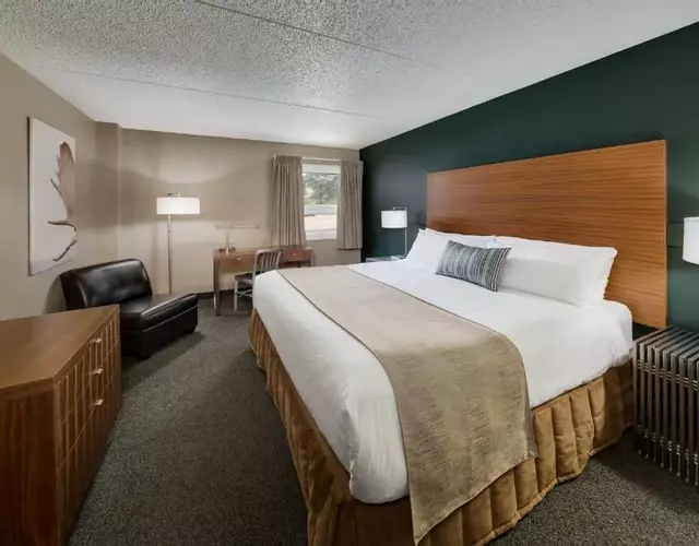 Heritage Inn Hotel & Convention Centre - Moose Jaw