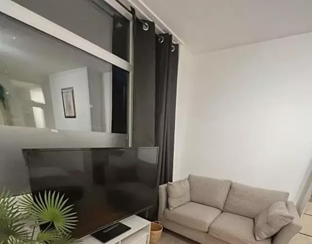 Modern and cozy apartment in London