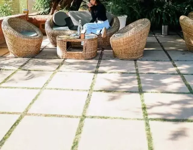 Locomo Boutique, Morjim - Stay Work Eat