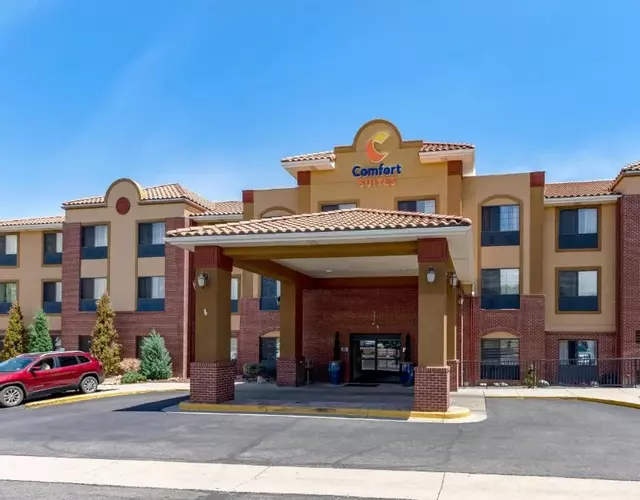 Comfort Suites Lakewood - Denver