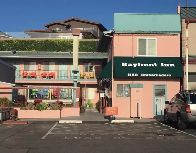 Bayfront Inn