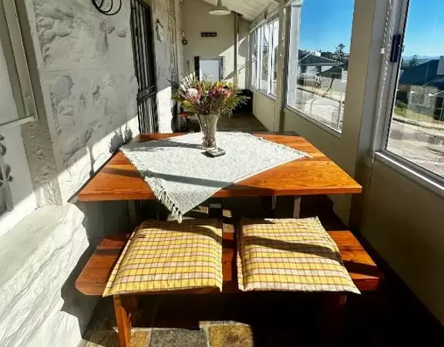 Corner Cottage on Hill