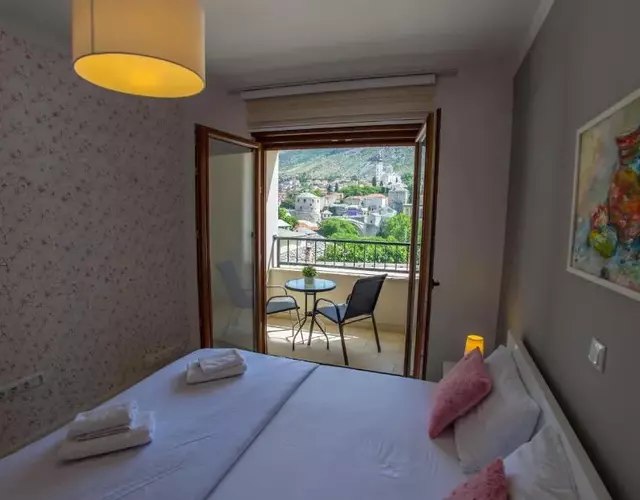 Apartment Light De Luxe - with Old Bridge view