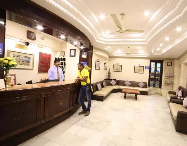 Hotel Samrat International