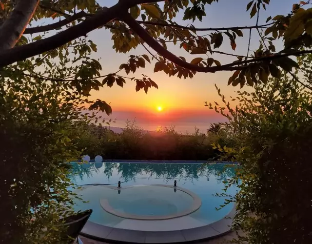 Etna Sunshine Rent Rooms