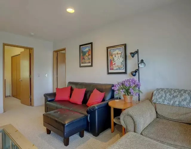 13 Lodge Close to Golfing and Biking