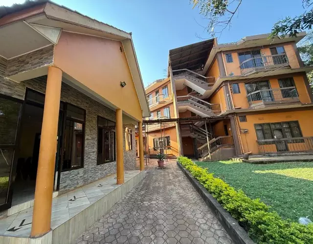 Plateau Hotel