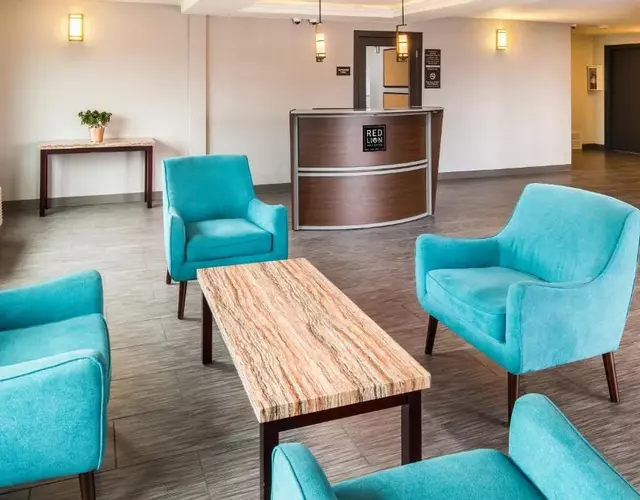 Red Lion Inn and Suites Everett