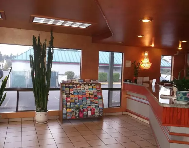 Sunrise Inn