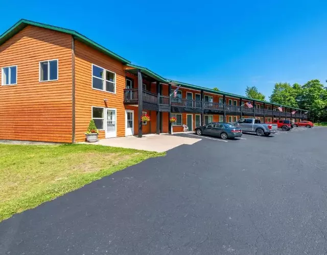 Quality Inn & Suites Munising