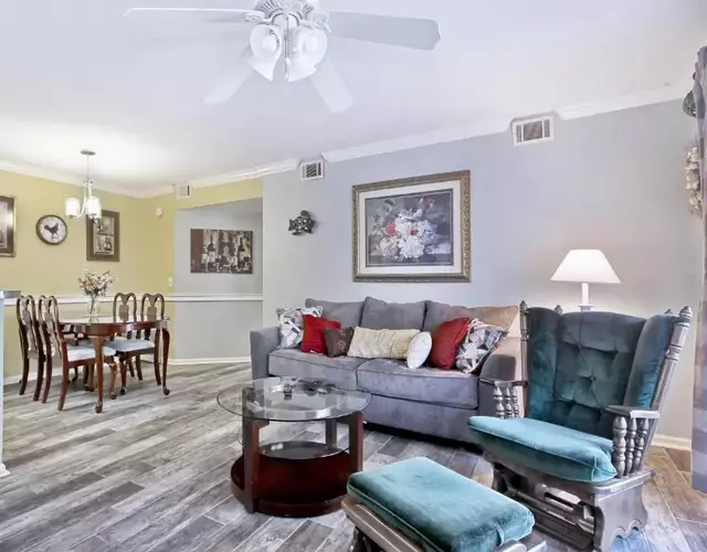 Retreat at Glenns Bay F202