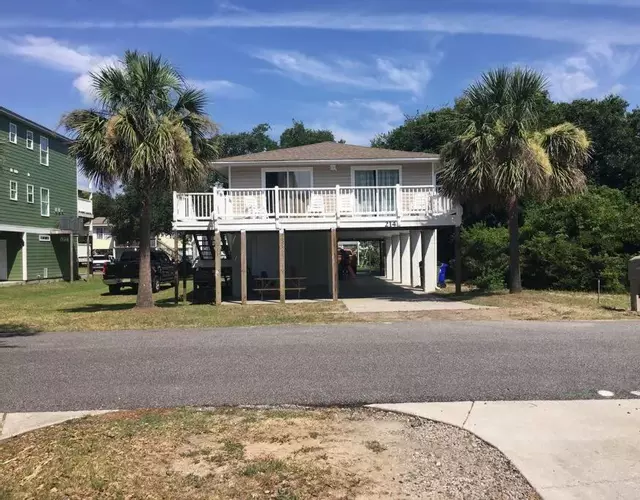 Surfside Beach/ Capt. Jacks ~50 FT From Beach 3br/3ba