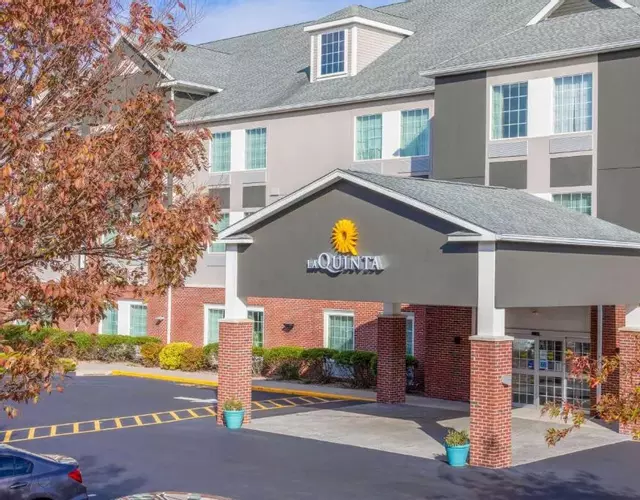 La Quinta by Wyndham Stonington-Mystic Area