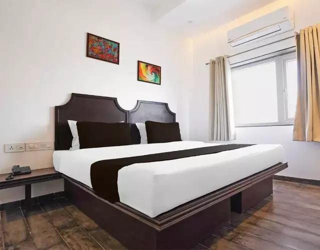 Super Townhouse Central Bazar Road Ramdaspeth