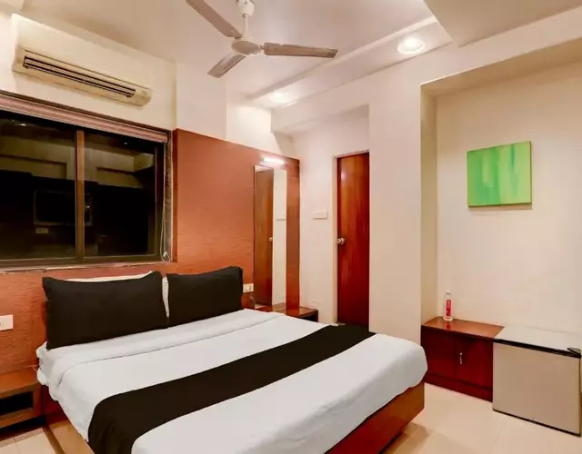 Super Townhouse Oak Ramdaspeth Downtown