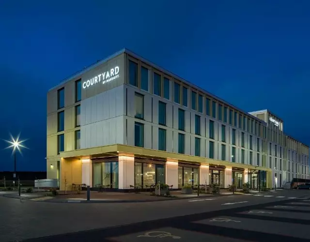 Courtyard by Marriott Inverness Airport