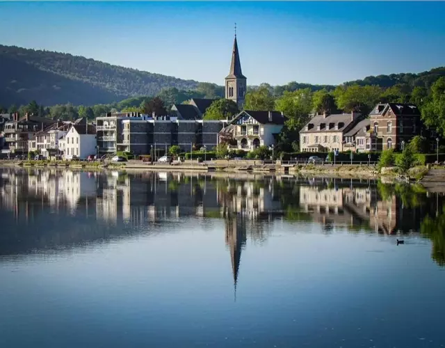 Escale Chambre d'hôtes Au coeur du vieux Profondeville entre Namur et Dinant