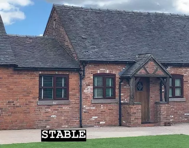 Domvilles Farm self catering Courtyard Stable