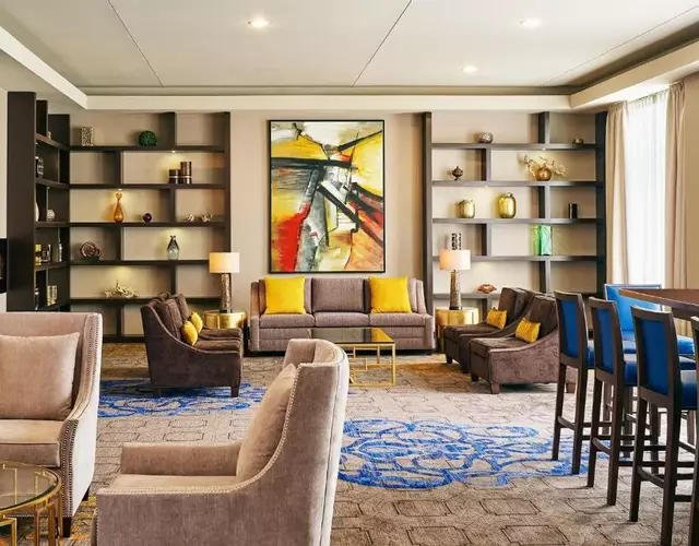 Sheraton Lisle Naperville Hotel