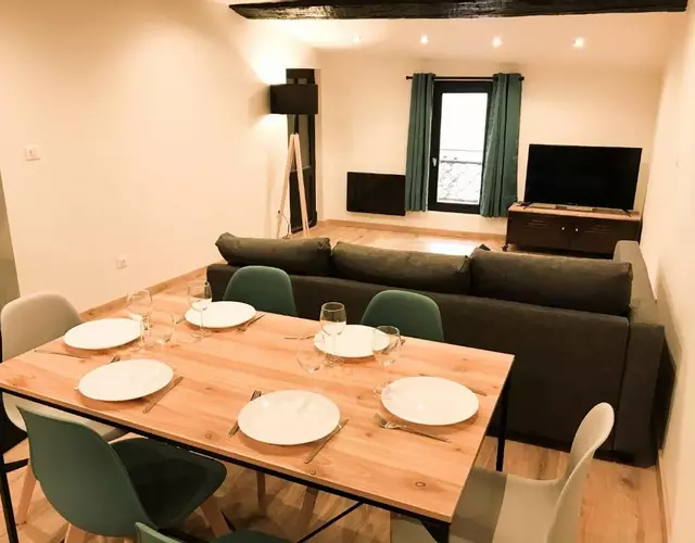 T3 duplex design hypercentre Cathédrale Narbonne