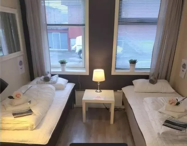 Koselig rom i sentrum Gratis Wifi og Parkering Rom 1