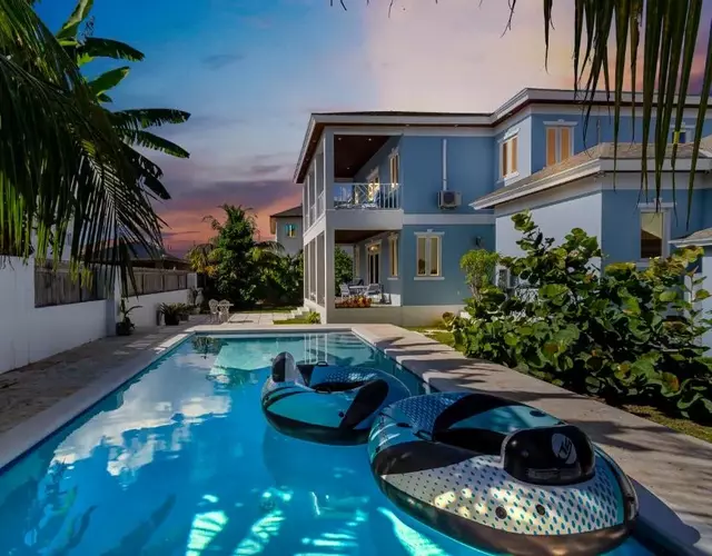 Blu Diamond Luxury Estate
