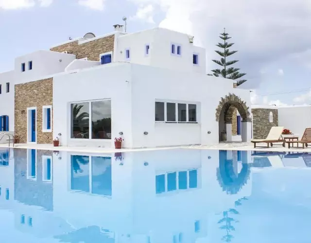 Naxos Holidays