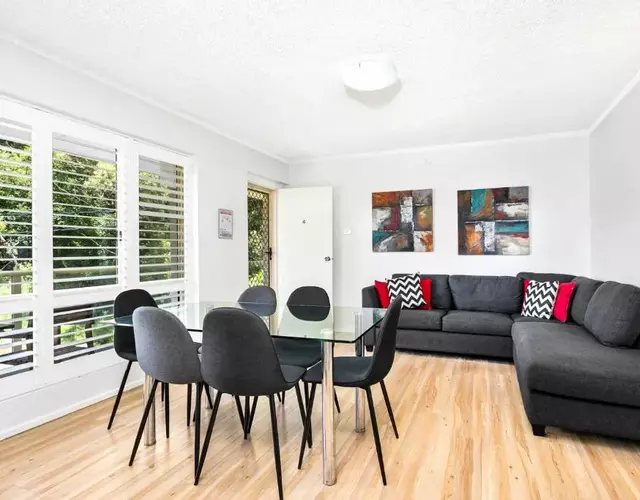 4 Shoal Court