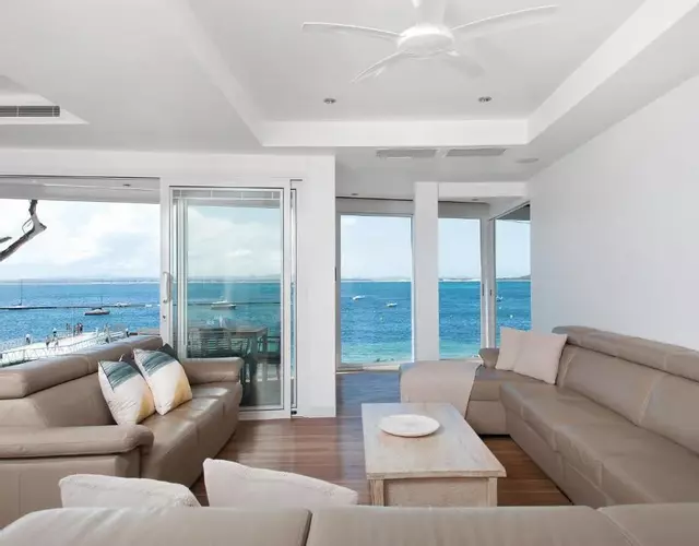 Shoal Bay Views