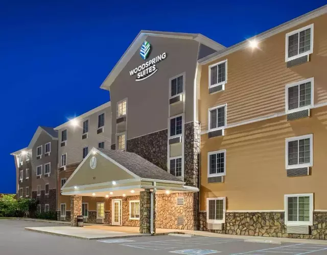 WoodSpring Suites Nashville Airport