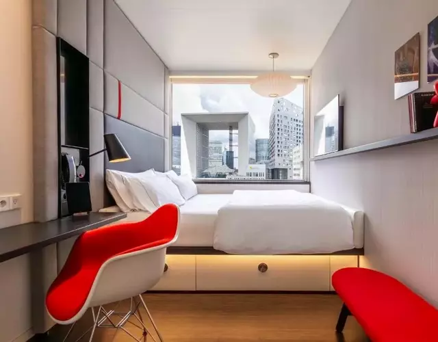 citizenM Paris La Défense