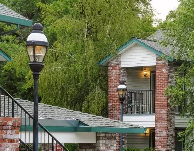 Grass Valley Courtyard Suites