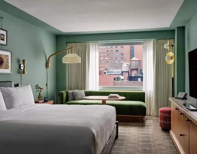 Romer Hell's Kitchen