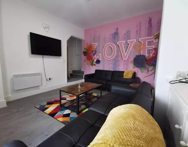 'The Love Nest' Apartment Liverpool, Netflix