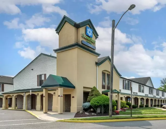 SureStay Hotel by Best Western East Brunswick