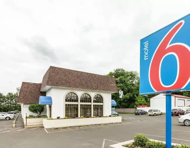 Motel 6-Warminster, PA