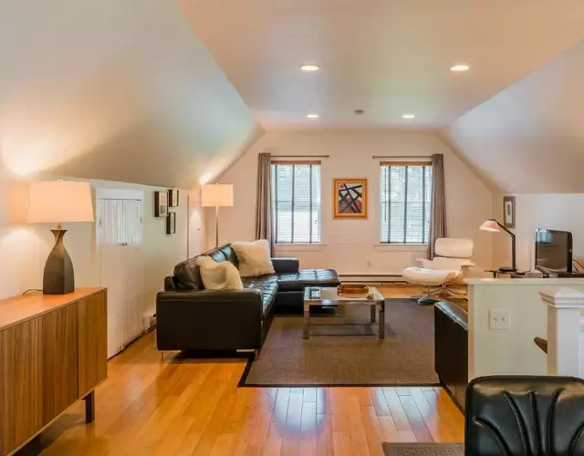 The Carriage House Loft