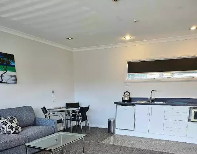 Beach Street Motel Apartments