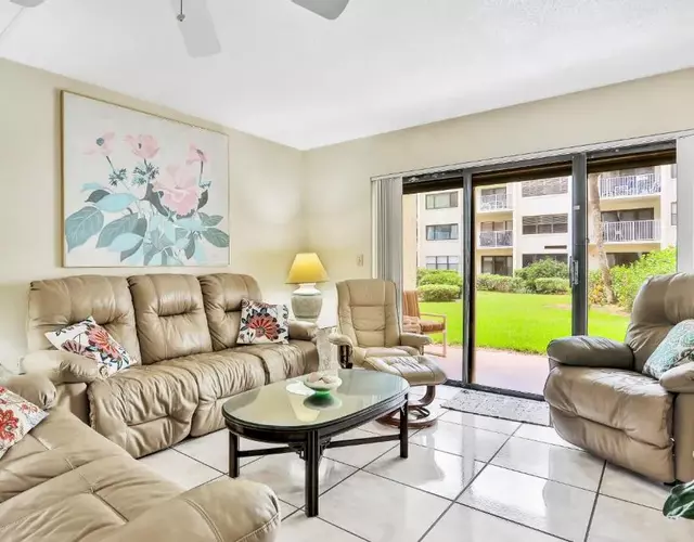 Castle Reef 110 - Seaside Serenade