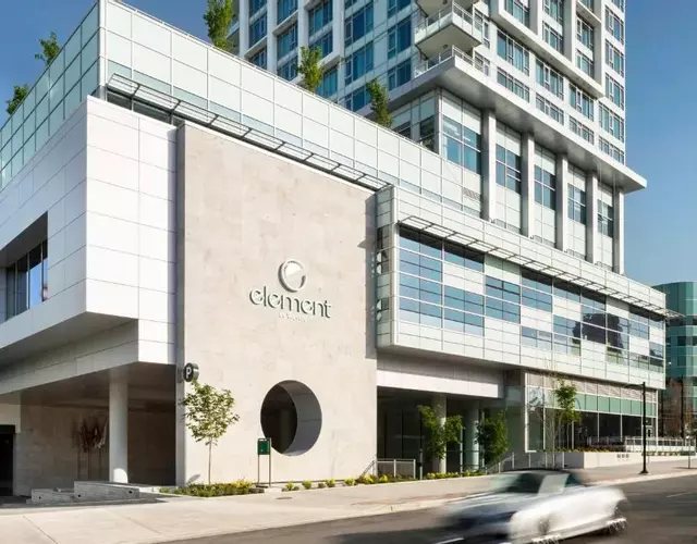 Element by Westin Vancouver Metrotown