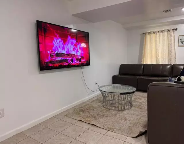 Large 2Kings 2 bedroom 2 bath by EWR NYC Downtown Newark