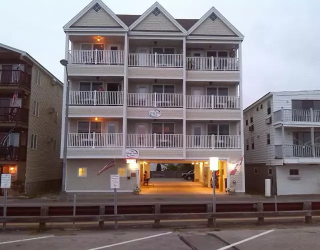 Atlantic Breeze Suites