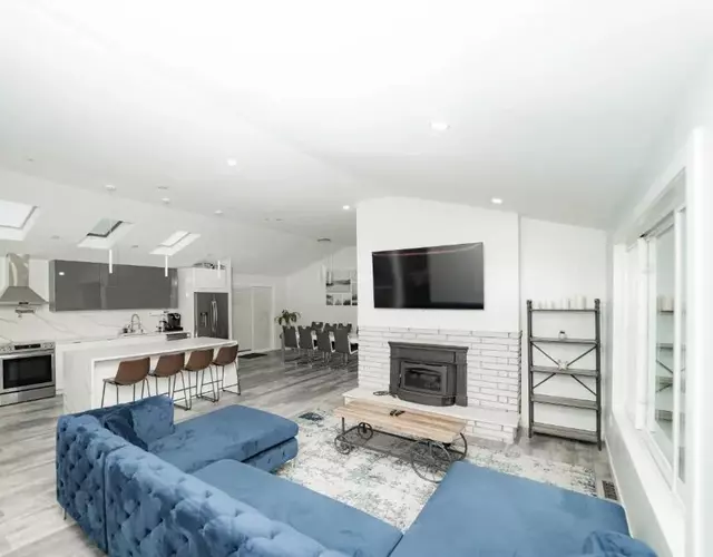 Modern home with a private Heated pool and jacuzzi
