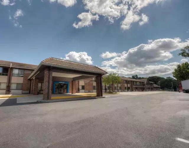 Motel 6-Branford, CT - New Haven